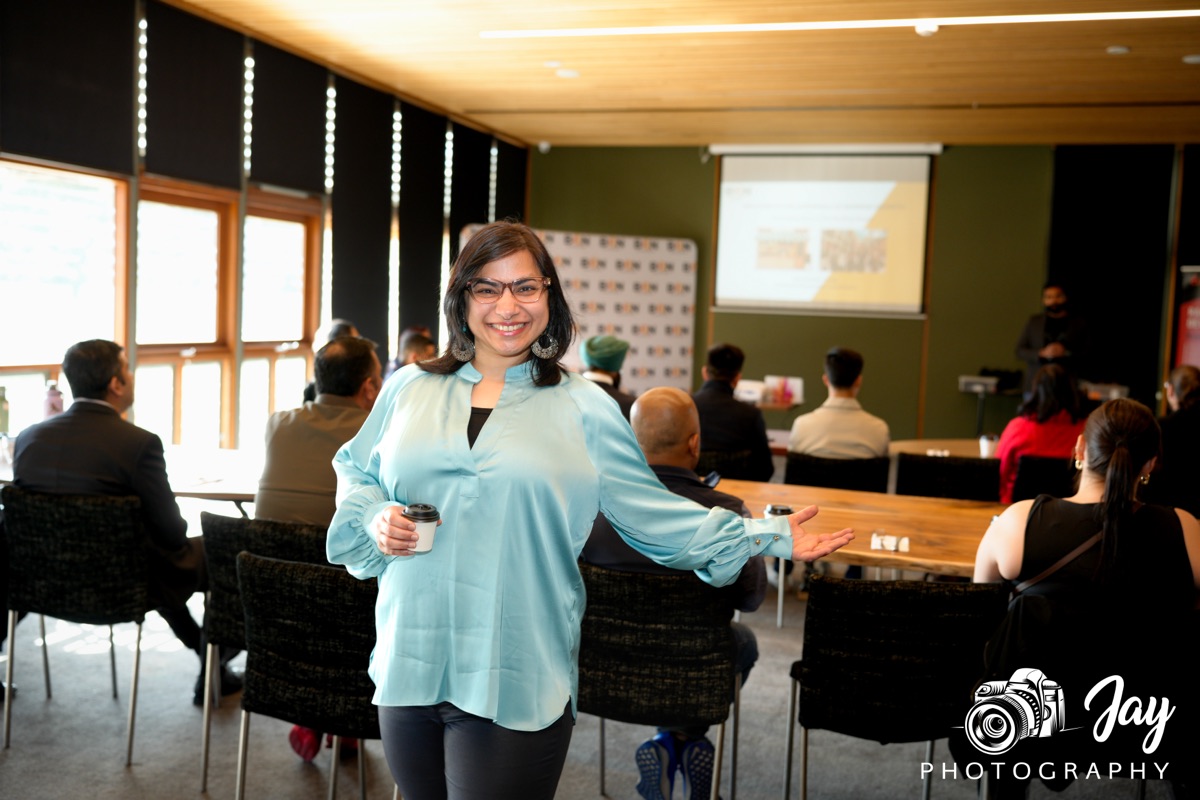 A BGN Cranbourne member welcoming the room